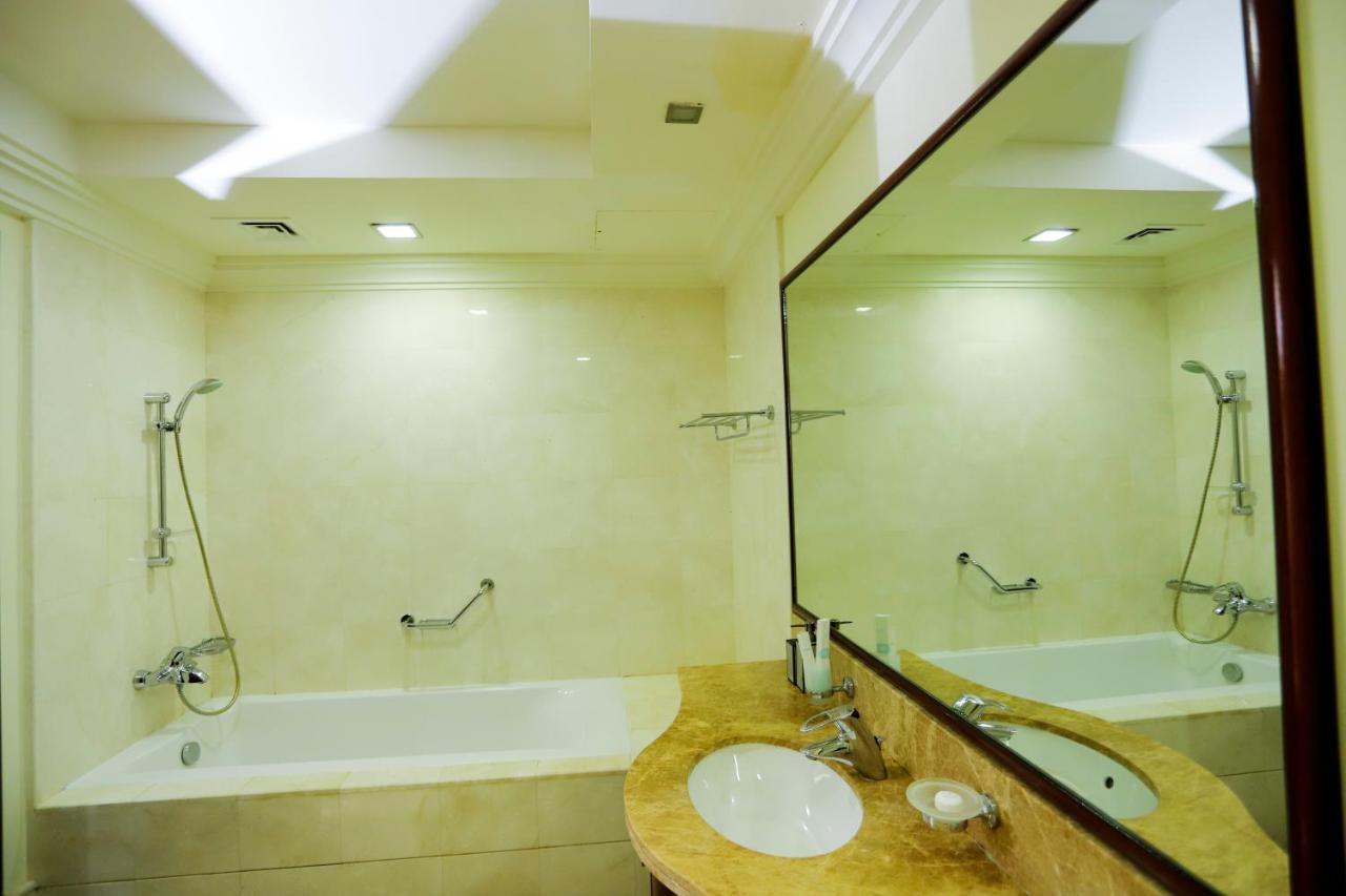 Mayfair At Palm Jumeirah Appartamento Dubai Esterno foto